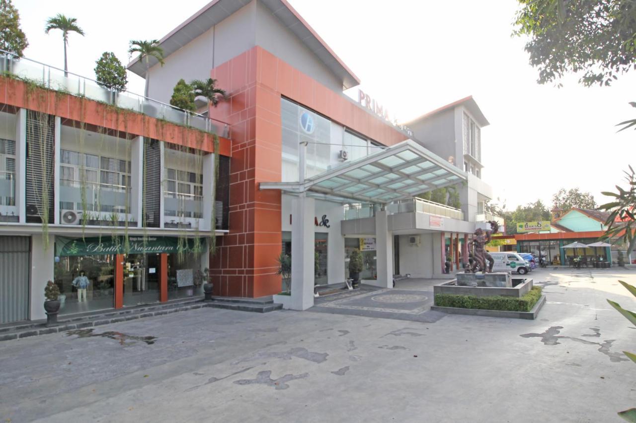 Reddoorz Premium Near Sleman City Hall Yogyakarta Bagian luar foto