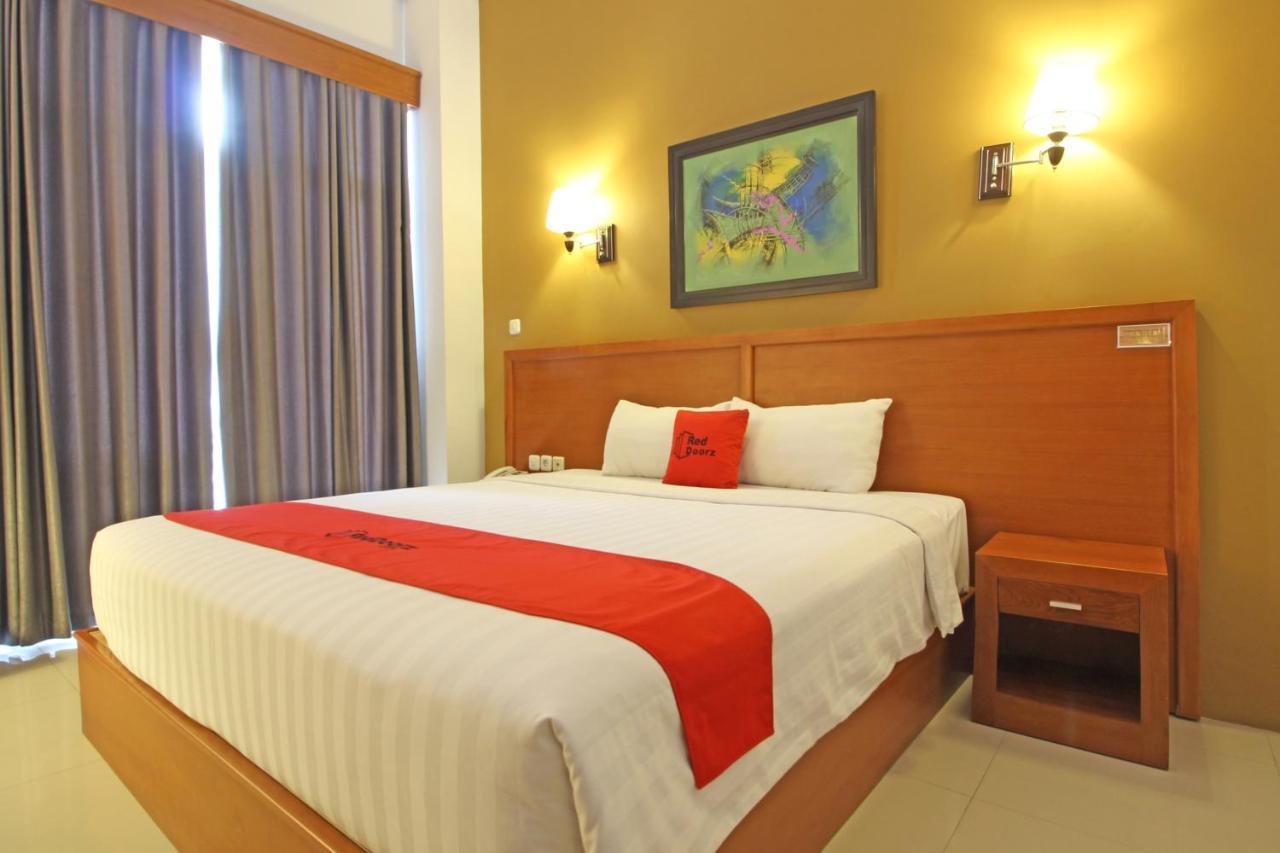 Reddoorz Premium Near Sleman City Hall Yogyakarta Bagian luar foto